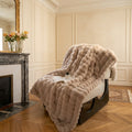 Plaid Fausse Fourrure Luxueux – Relief Bulle Douillet & Design Épuré